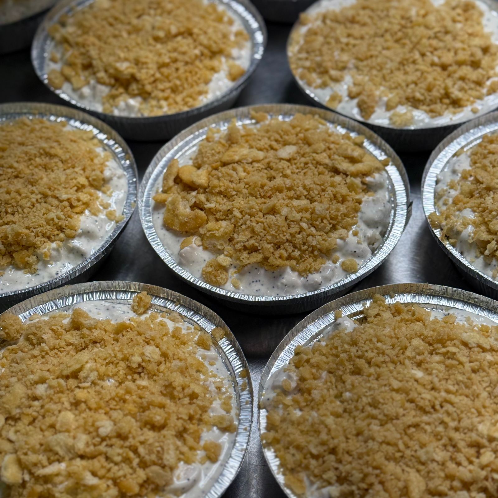 Poppyseed chicken casseroles with cracker topping